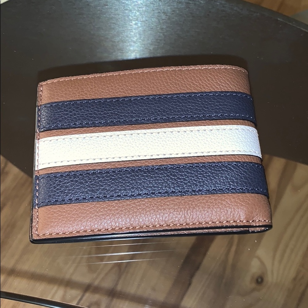 Coach Wallet - Picture 2 of 5